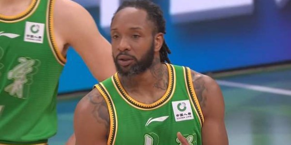 开云电子登录-虽败犹荣！辽篮4分惜败给山西，杨鸣一点不怂，赵继伟手感太差了