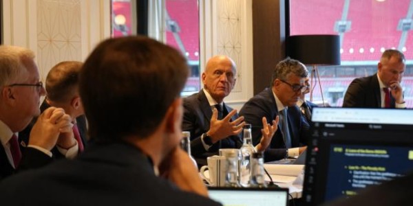 开云手机在线登陆-兔年猜想（下）：恭喜阿森纳夺冠，祝贺齐达内出山